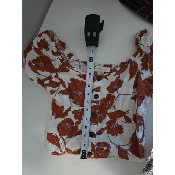 Monteau LA Sz S Cropped Off Shoulder Linen Blend Floral Top Smock Back Top Cute - Picture 5 of 7